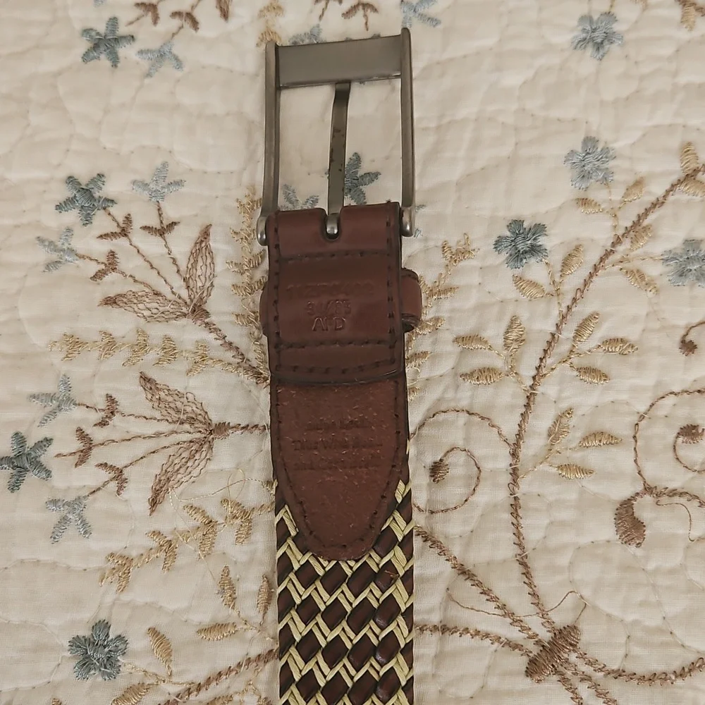 Vintage Genuine Leather Men's Belt With Cord Braids Size 34 - Picture 2 of 12